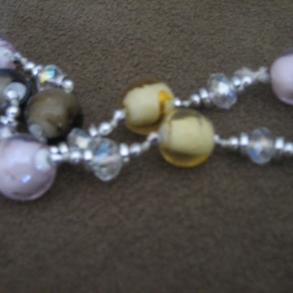 Long multi-color marble bead necklace - Picture 3 of 5